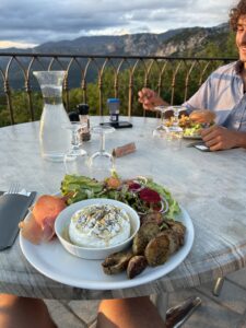 camembert restaurants Sanary-sur-Mer